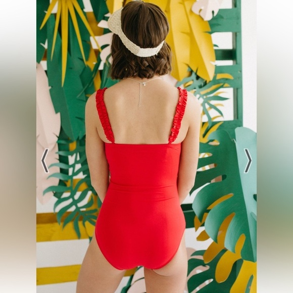 Kate Spade Womens Cabana Mini French Ruffle
Square-neck One-piece Swimsuit Small - Picture 2 of 11
